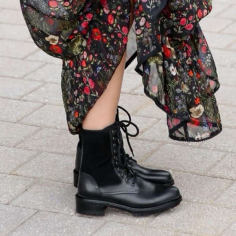 New Aquatalia Orianna Combat Boots Black Sz 7.5